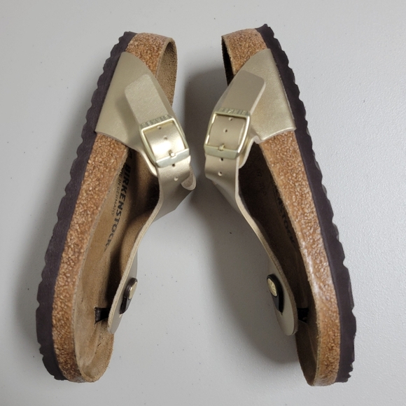Birkenstock Gizeh Birko-flor Gold Sandals Size 37. - Picture 2 of 7